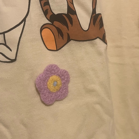 Winnie the Pooh Graphic T-Shirt - Picture 4 of 4
